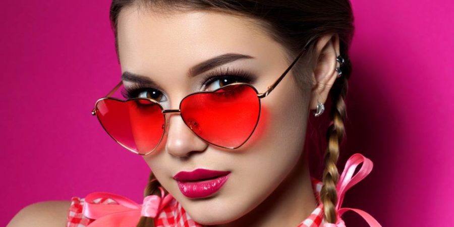6 trucuri de make-up care te vor ajuta daca porti ochelari de vedere